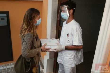 Foto_La-vita-in-una-scatola-regia-di-Petronzio (1)